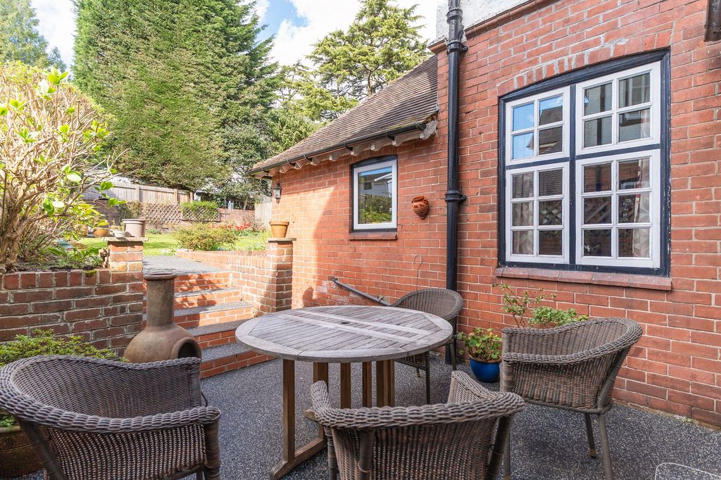 Additional image 32 of 6 bed semi-detached house for saleOakfield Road, Newport NP20