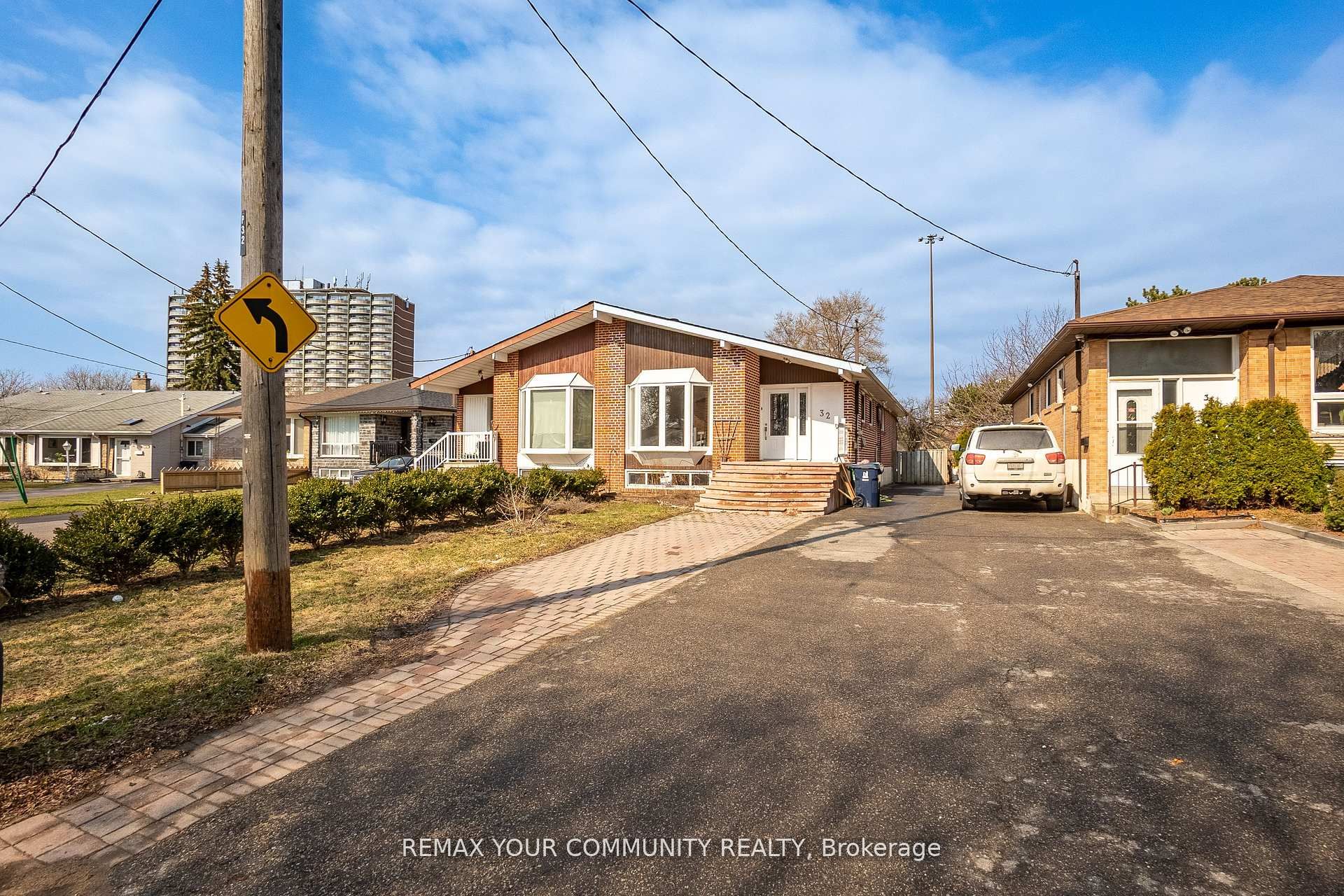 Additional image 2 of 32 Marbury Crescent, Toronto, ON, M3A 2G2