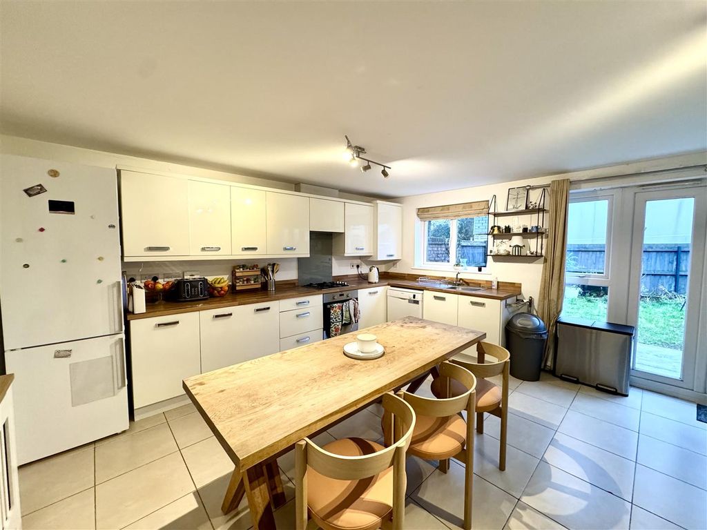Additional image 5 of 4 bed property for saleKilpale Close, Caerwent, Caldicot NP26