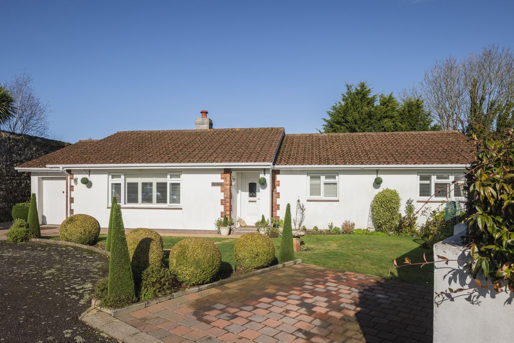 Additional image 3 of 3 bed bungalow for saleLa Grande Route De Faldouet, St. Martin, Jersey JE3