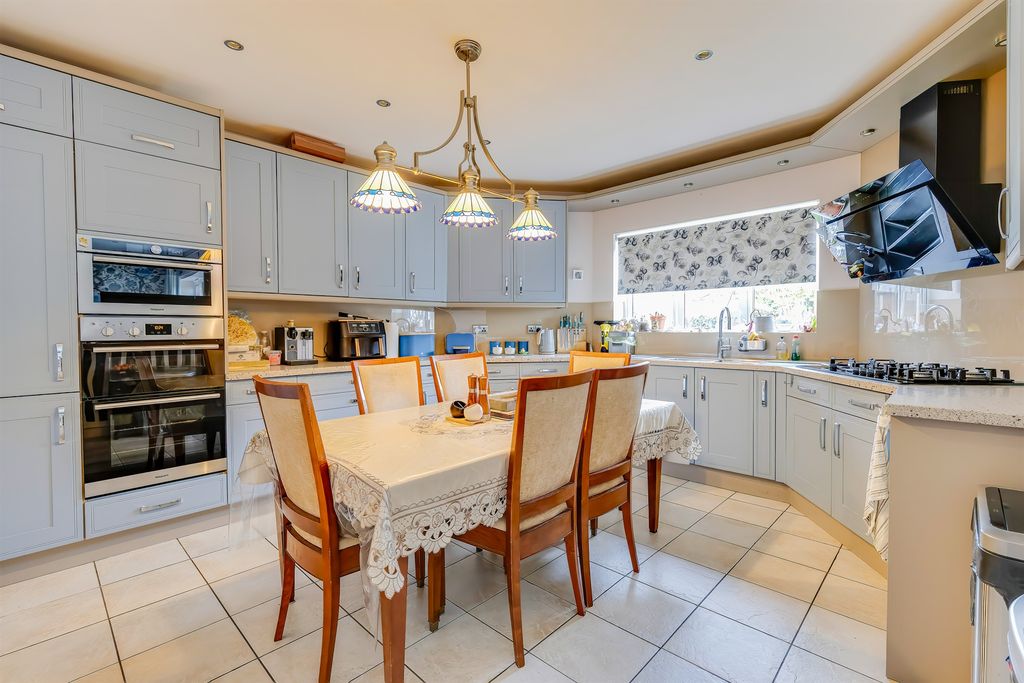 Additional image 8 of 4 bed detached house for salePilgrim Close, Radyr, Cardiff CF15