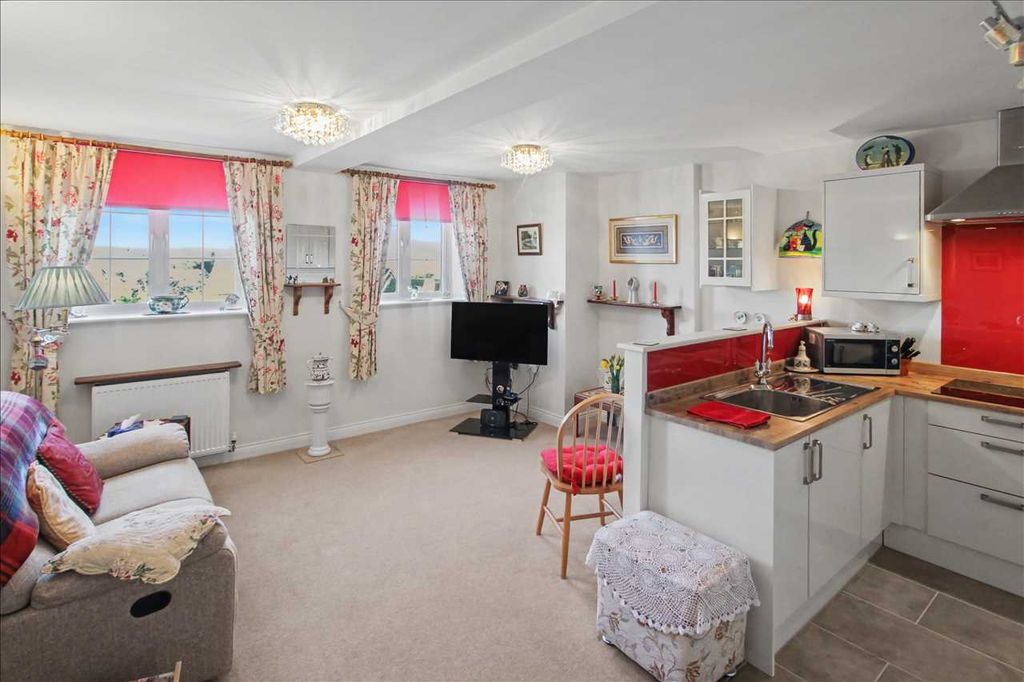 Additional image 6 of 2 bed flat for saleCentenary Court, Devonshire Drive, Eastwood, Nottingham NG16