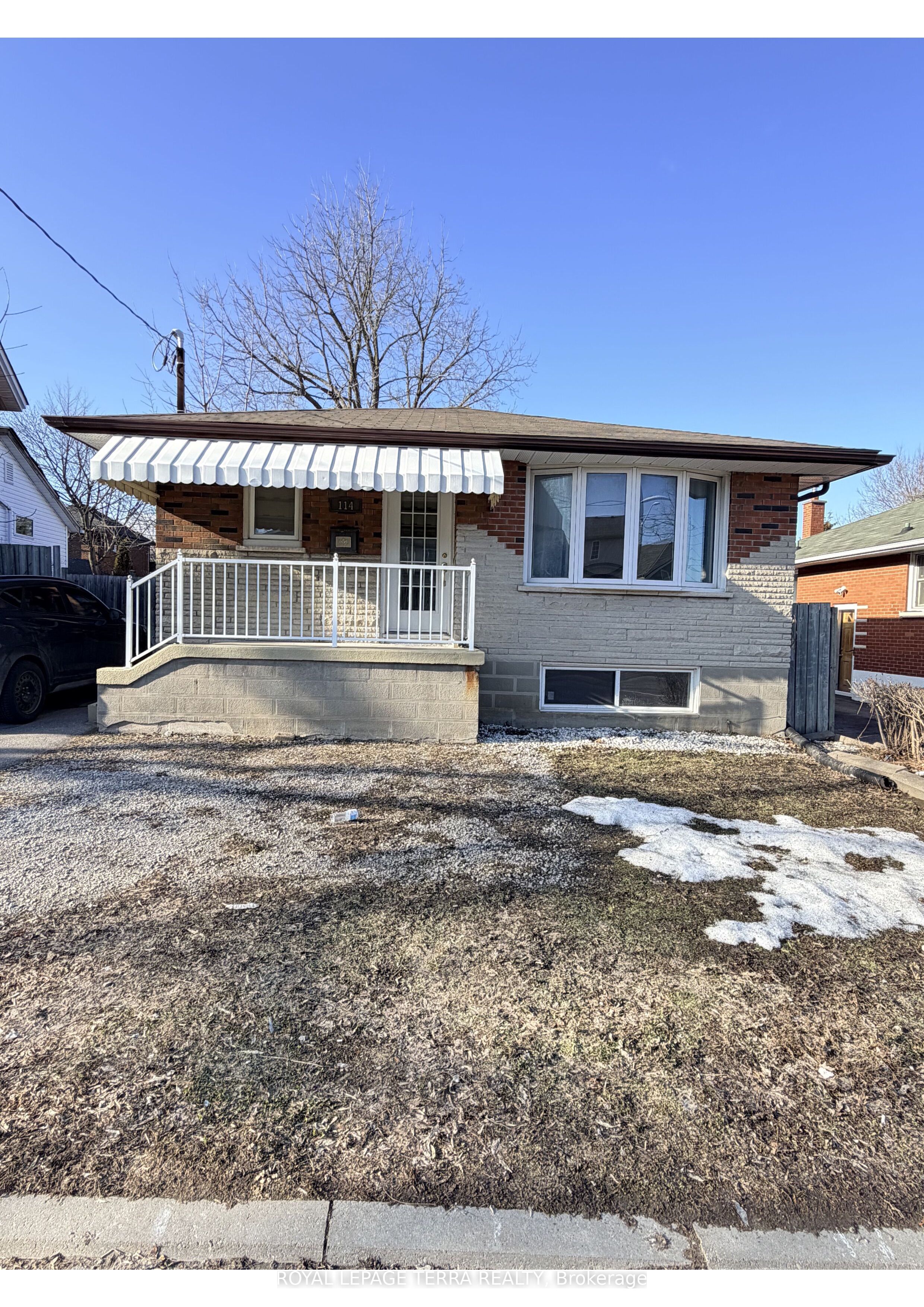 114 Adelaide Avenue E, Oshawa, ON, L1G 1Z1