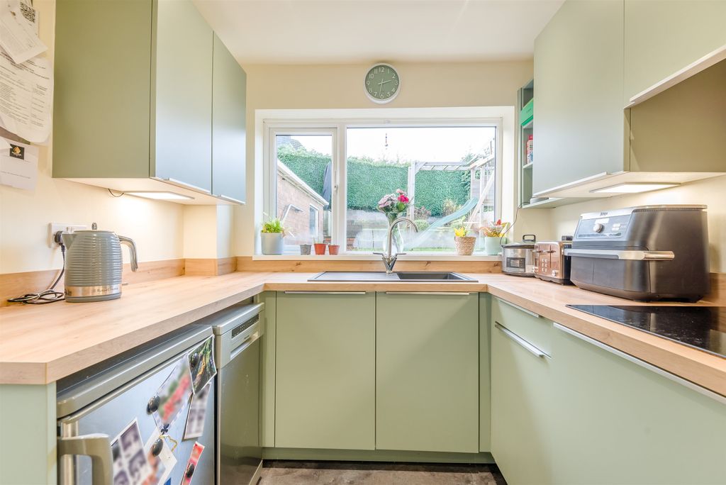 Additional image 8 of 3 bed semi-detached house for saleEastfield Drive, Caerleon, Newport, Newport NP18