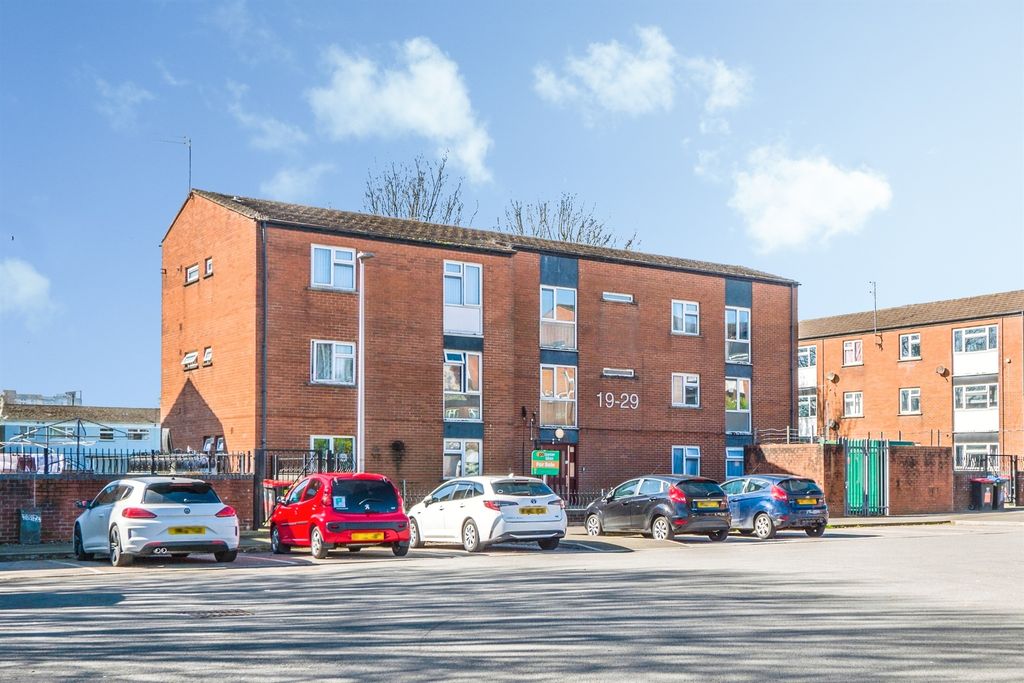 2 bed flat for saleAnderson Place, Adamsdown, Cardiff CF24
