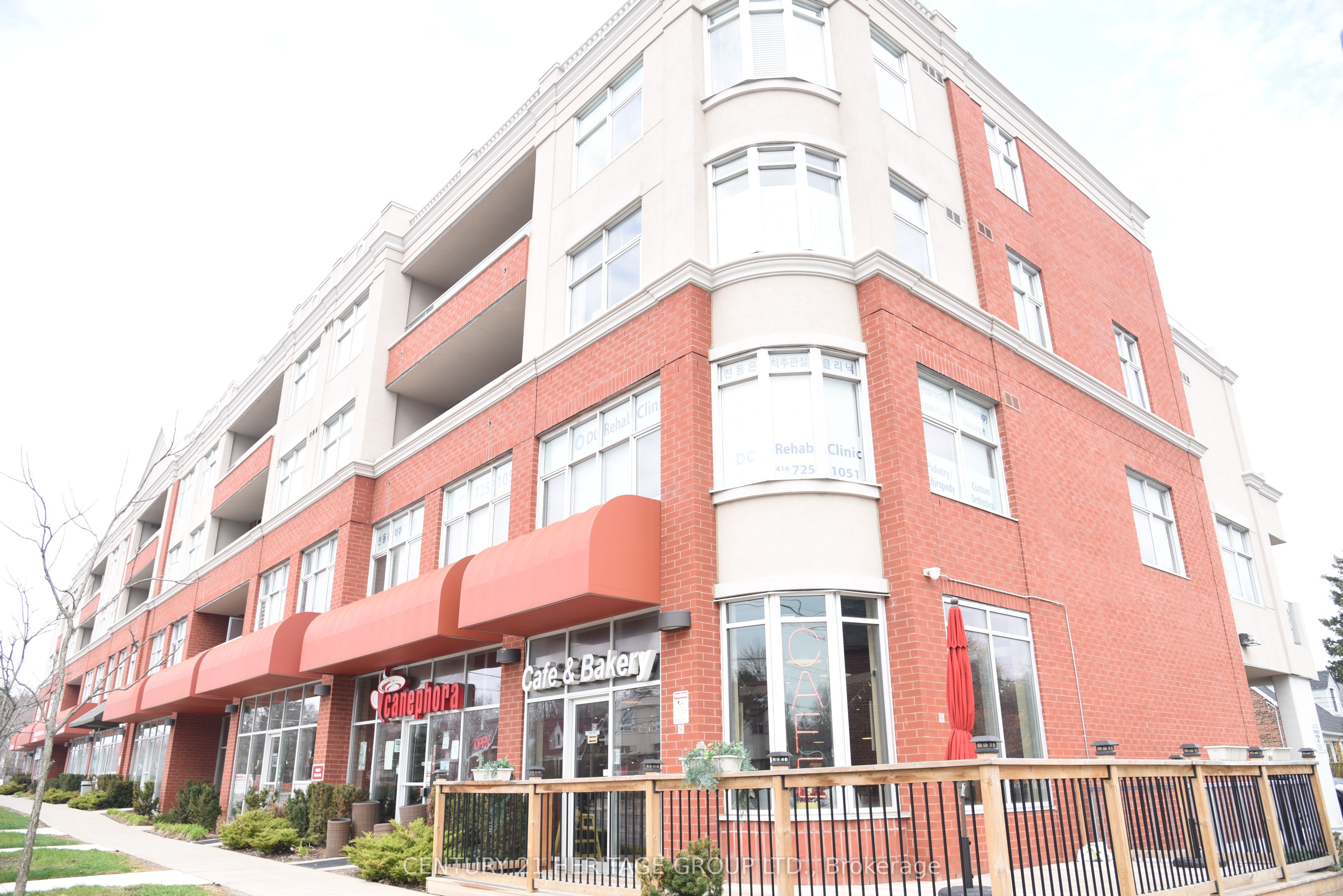 204-222 Finch Avenue W, Toronto, ON, M2R 1M6