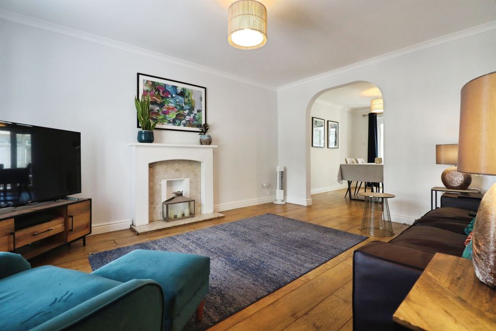 4 bed detached house for saleHastings Crescent, Old St. Mellons, Cardiff CF3