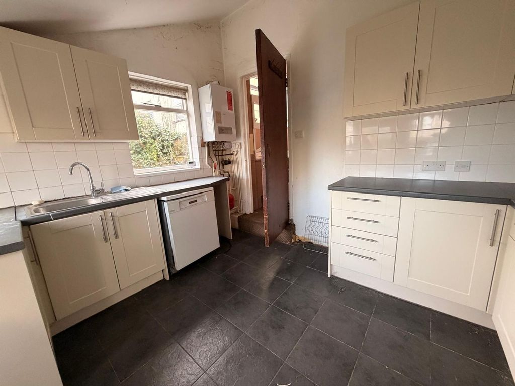 Additional image 9 of 4 bed end terrace house for saleYork Place, Newport NP20