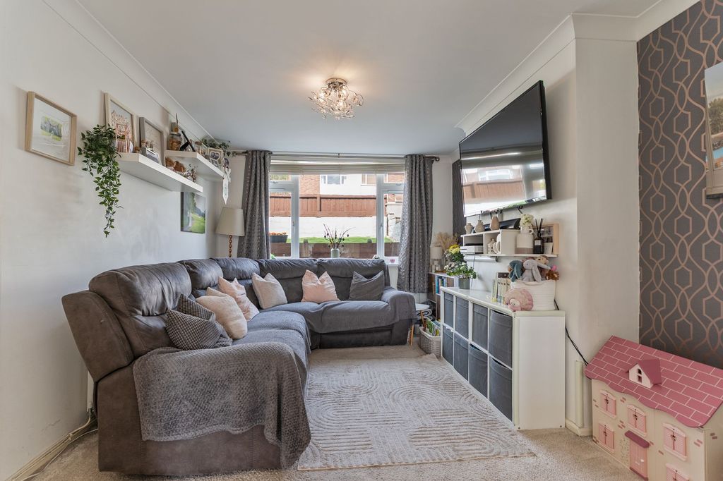 Additional image 2 of 4 bed semi-detached house for saleGlanwern Avenue, Newport NP19
