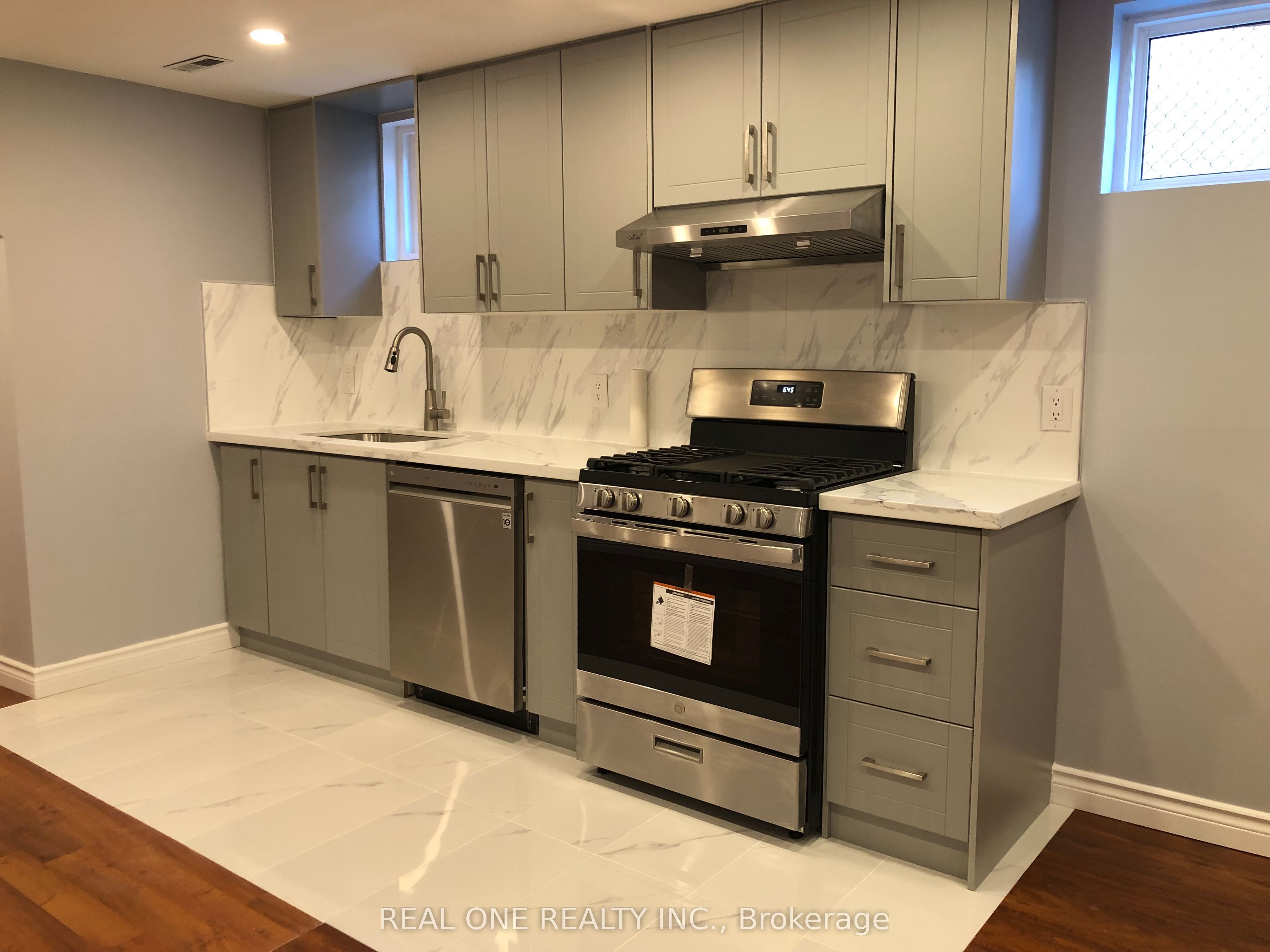Additional image 3 of Lower-1161 Shadeland Drive, Mississauga, ON, L5C 1P2