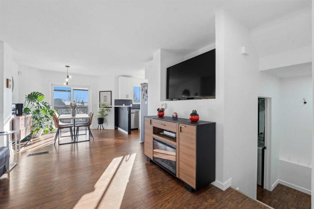 Additional image 3 of 145 Harvest Glen Way NE, Calgary, AB, T3K 4J4