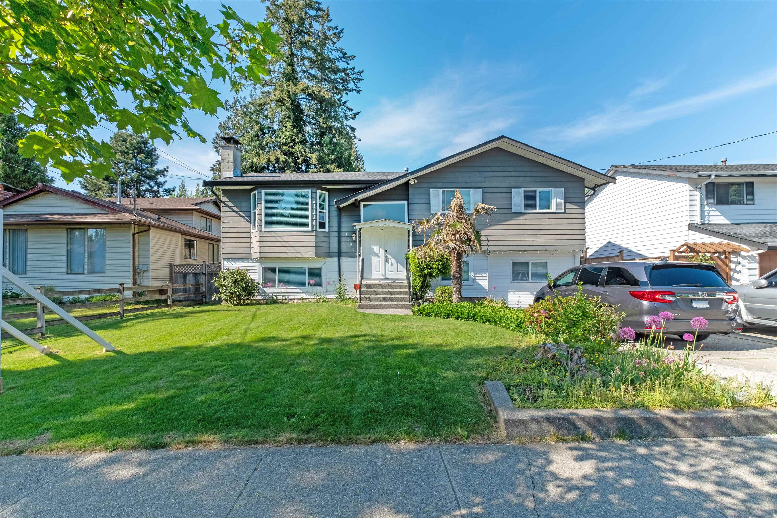 14917 92 Avenue, Surrey, BC, V3R 1B9