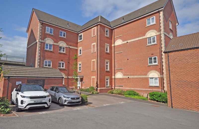 2 bed flat for saleStylish Apartment, Anderson Grove, Newport NP19