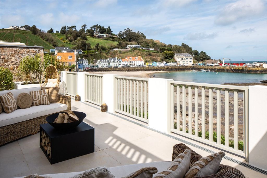 Additional image 2 of 5 bed detached house for saleLe Mont De Rozel, St. Martin, Jersey JE3