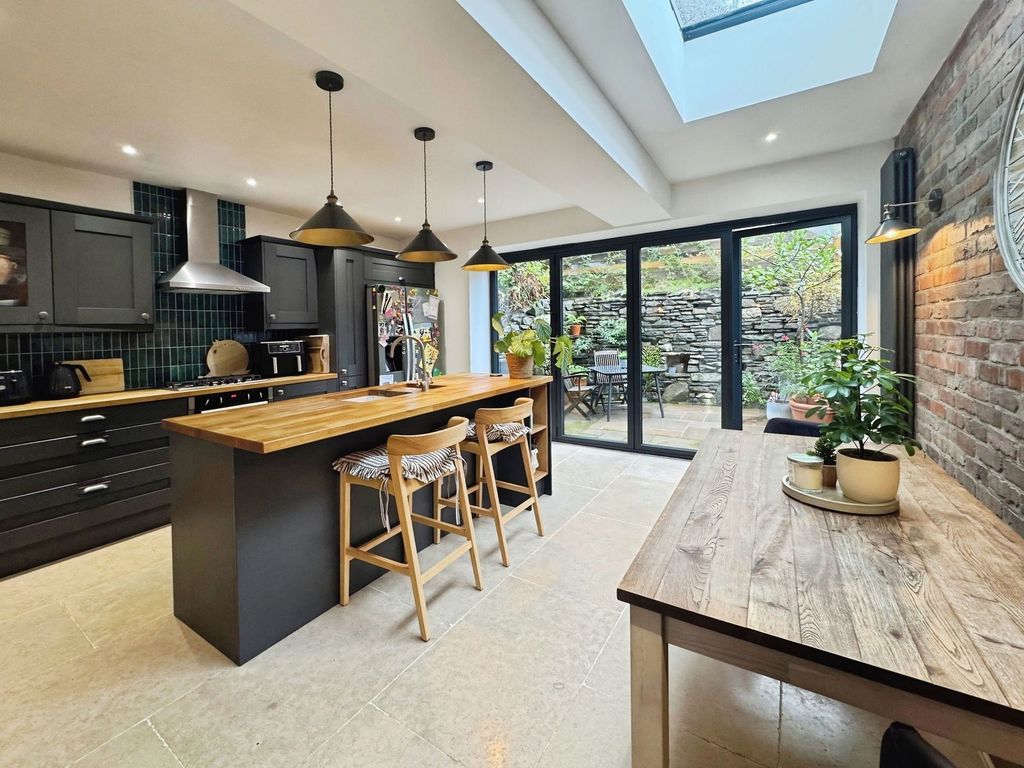 Additional image 5 of 4 bed semi-detached house for saleWyndham Street, Machen CF83