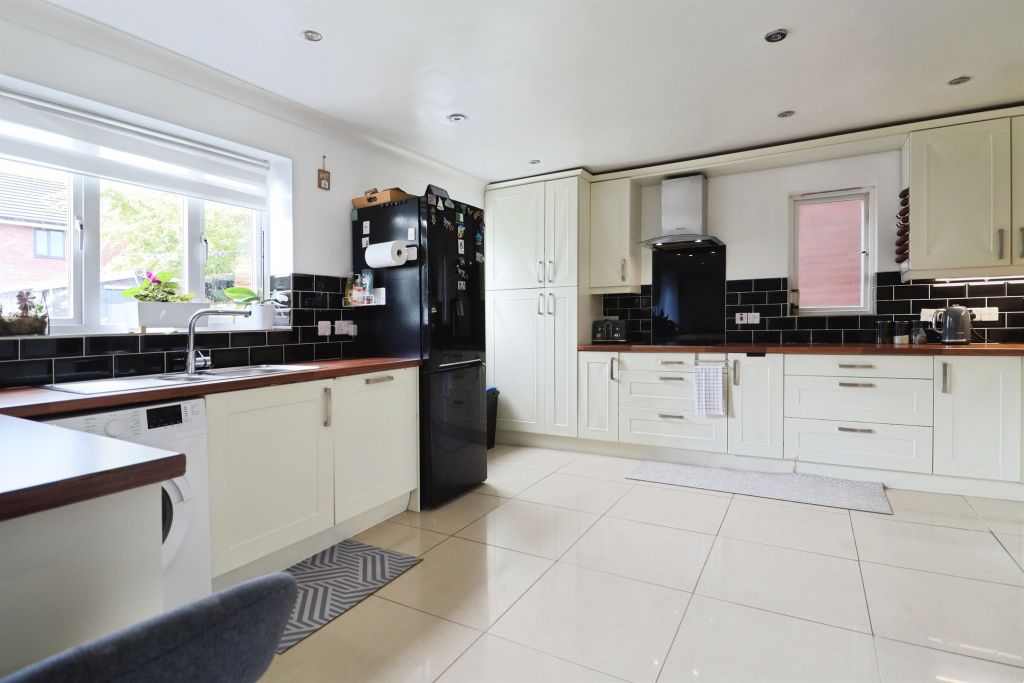 Additional image 3 of 4 bed detached house for saleAston Place, St. Mellons, Cardiff CF3