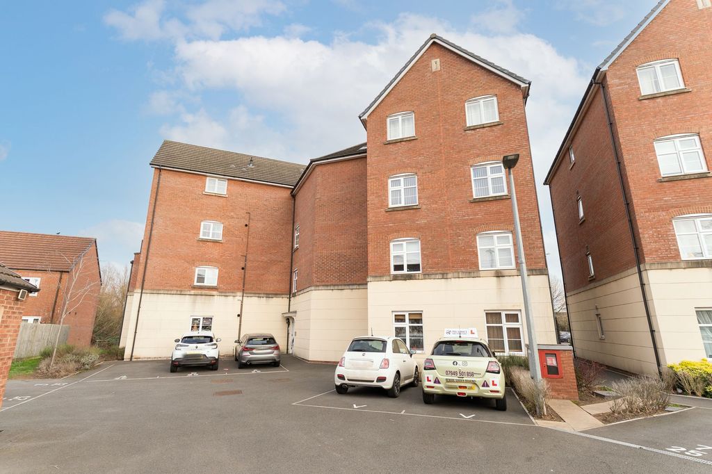Additional image 13 of 2 bed flat for saleSwan Crescent, Newport NP19