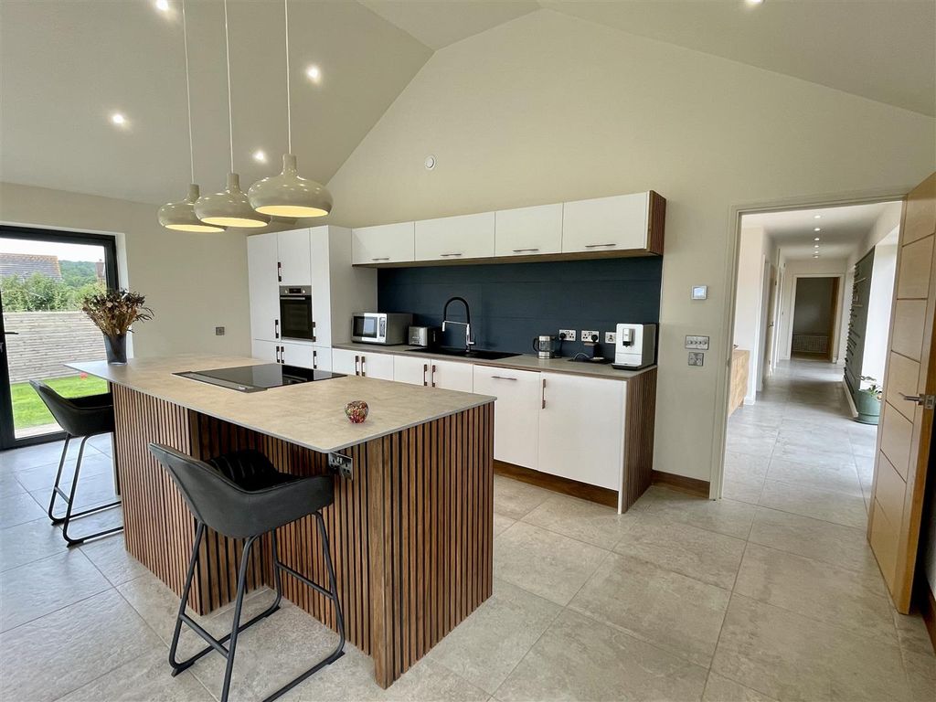 Additional image 10 of 3 bed detached bungalow for saleStarling Close, Rogiet, Caldicot NP26