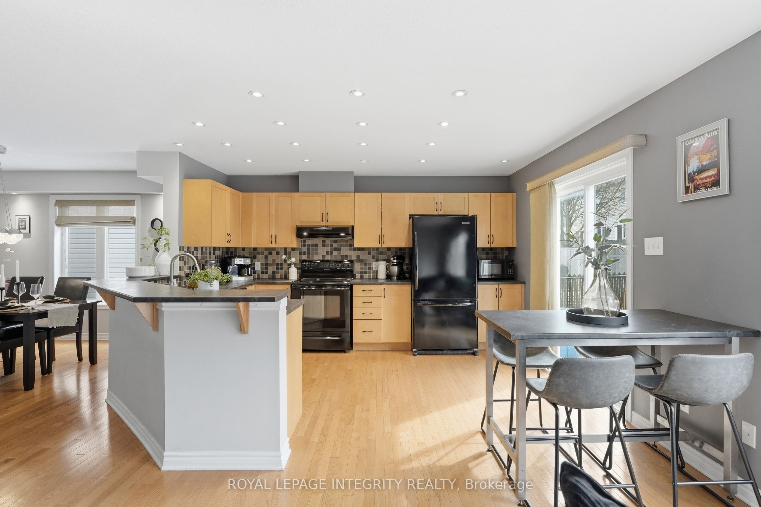 Additional image 6 of 208 Aquilo Crescent, Ottawa, ON, K2S 0L8