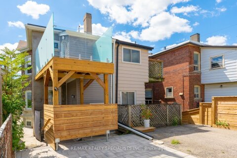 Additional image 8 of Unit 1-82 Marchmount Road, Toronto, ON, M6G 2B1