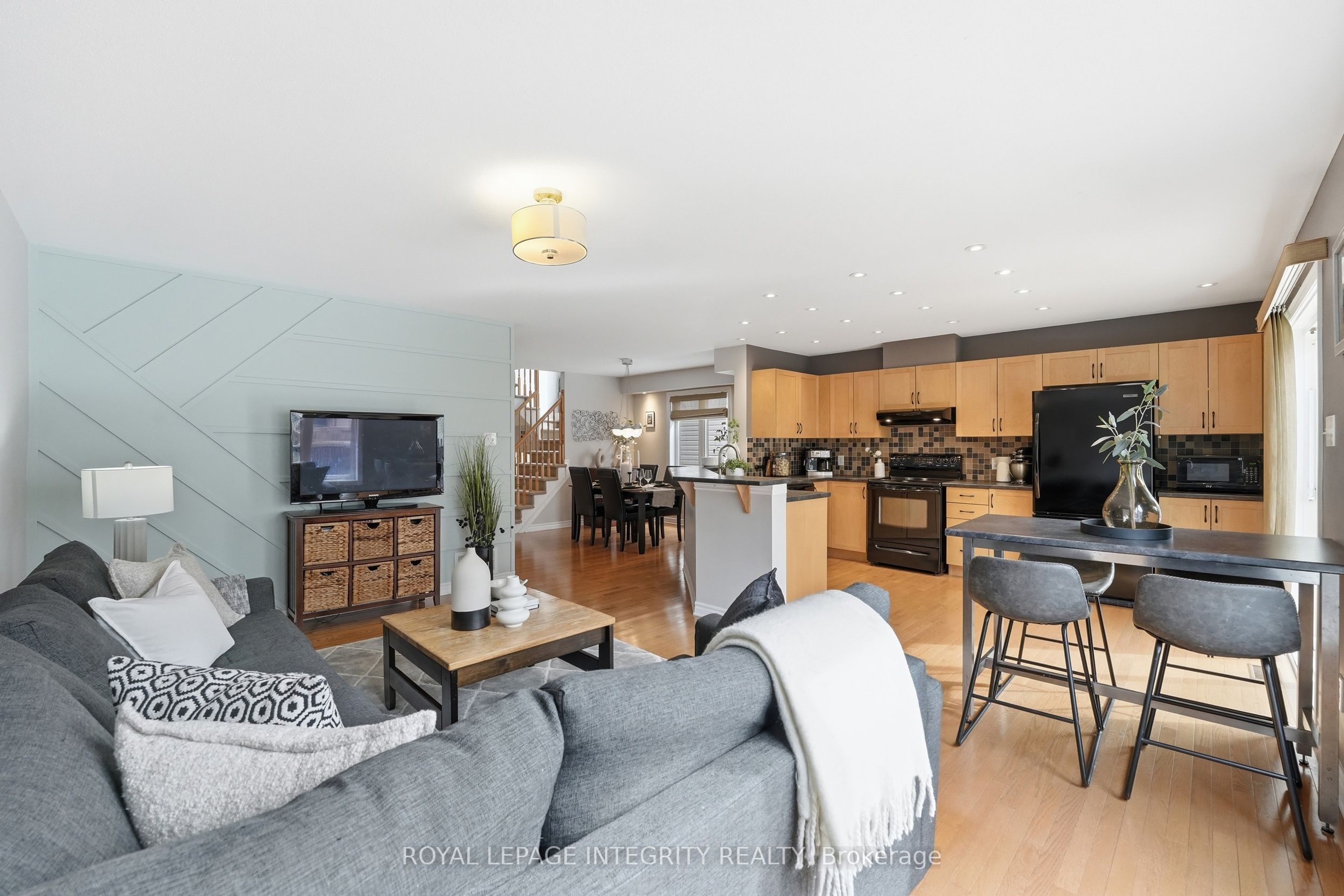 Additional image 4 of 208 Aquilo Crescent, Ottawa, ON, K2S 0L8