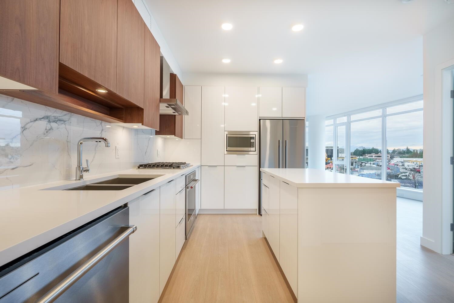 Additional image 6 of 204-7683 Park Crescent, Burnaby, BC, V3N 0J4