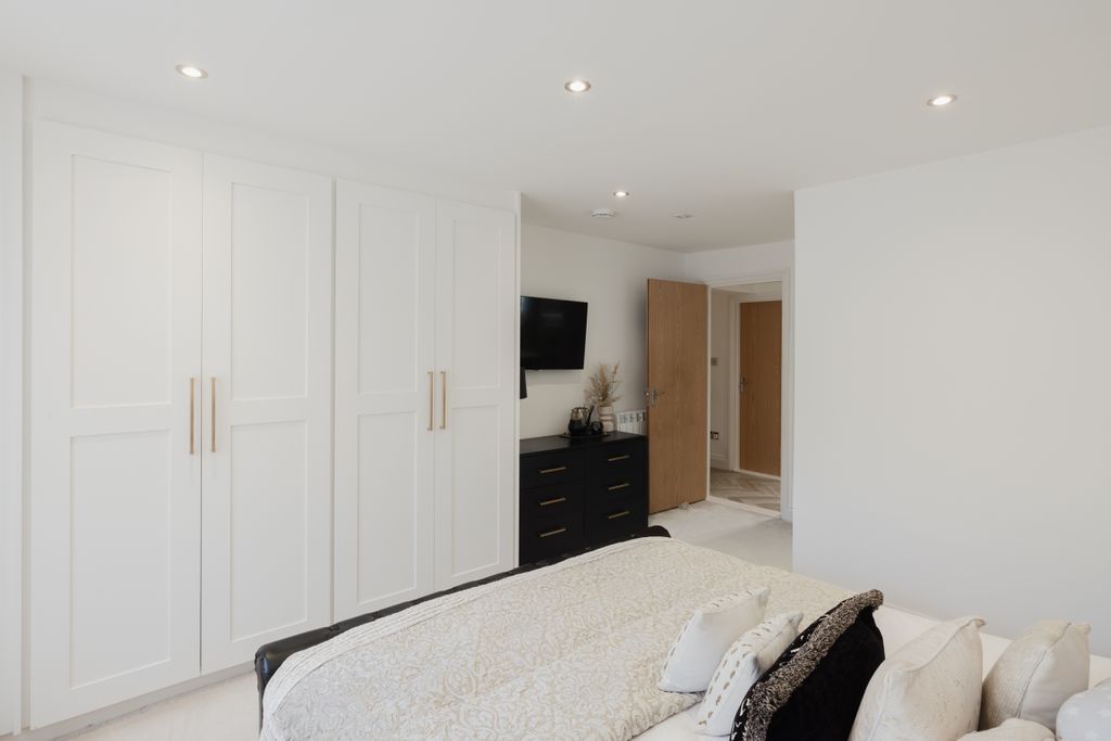 Additional image 16 of 3 bed flat for sale8 Clarendon Road, St. Helier, Jersey JE2