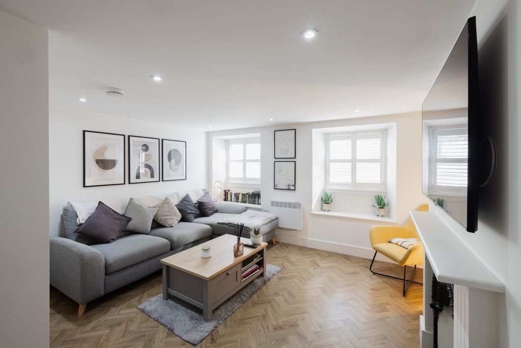 Additional image 12 of 1 bed flat for sale10 Elizabeth Place, St. Helier, Jersey JE2
