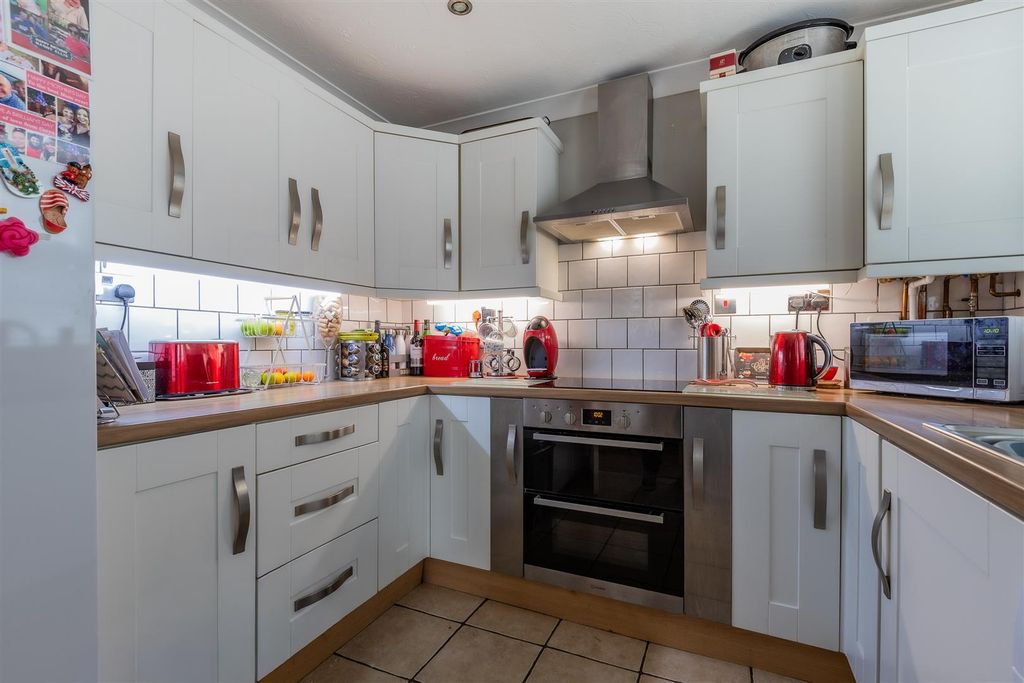 Additional image 8 of 4 bed detached house for saleArundel Place, City Gardens, Cardiff CF11