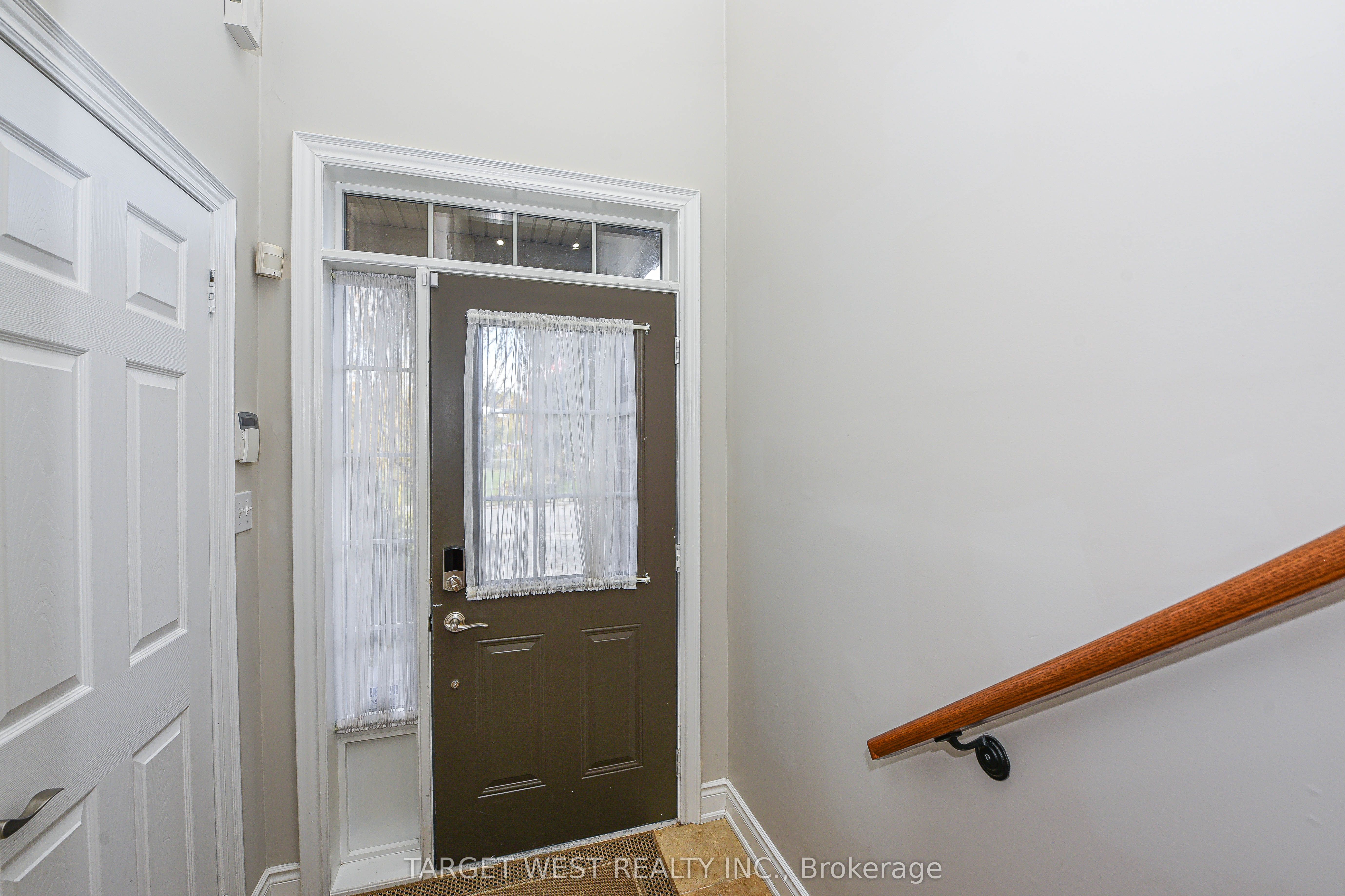 Additional image 2 of 87 Park Street W, Mississauga, ON, L5H 1L2