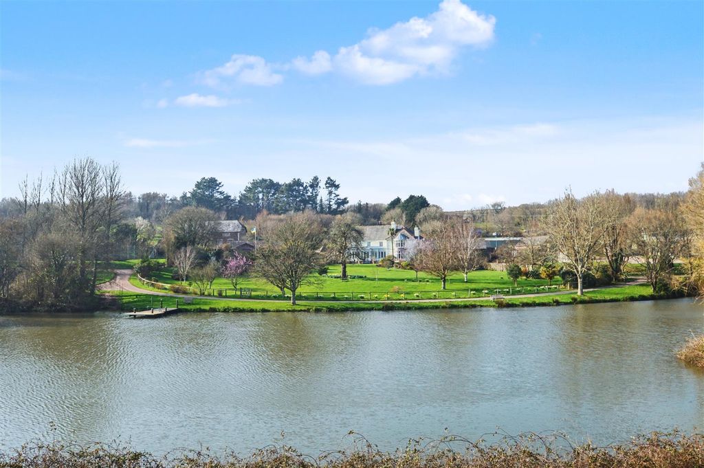 Land for saleNewton Ferrers, Devon PL8 photo 2