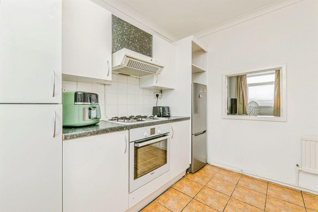 Additional image 13 of 2 bed flat for saleFairwood Road, Cardiff CF5