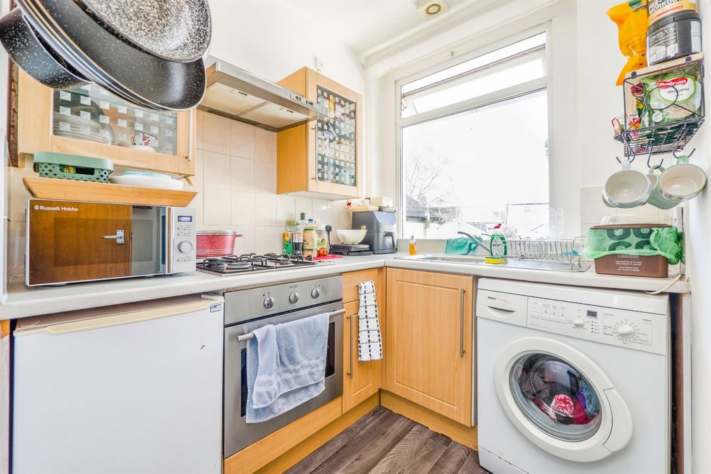 Additional image 10 of 2 bed flat for saleConway Road, Cardiff CF11