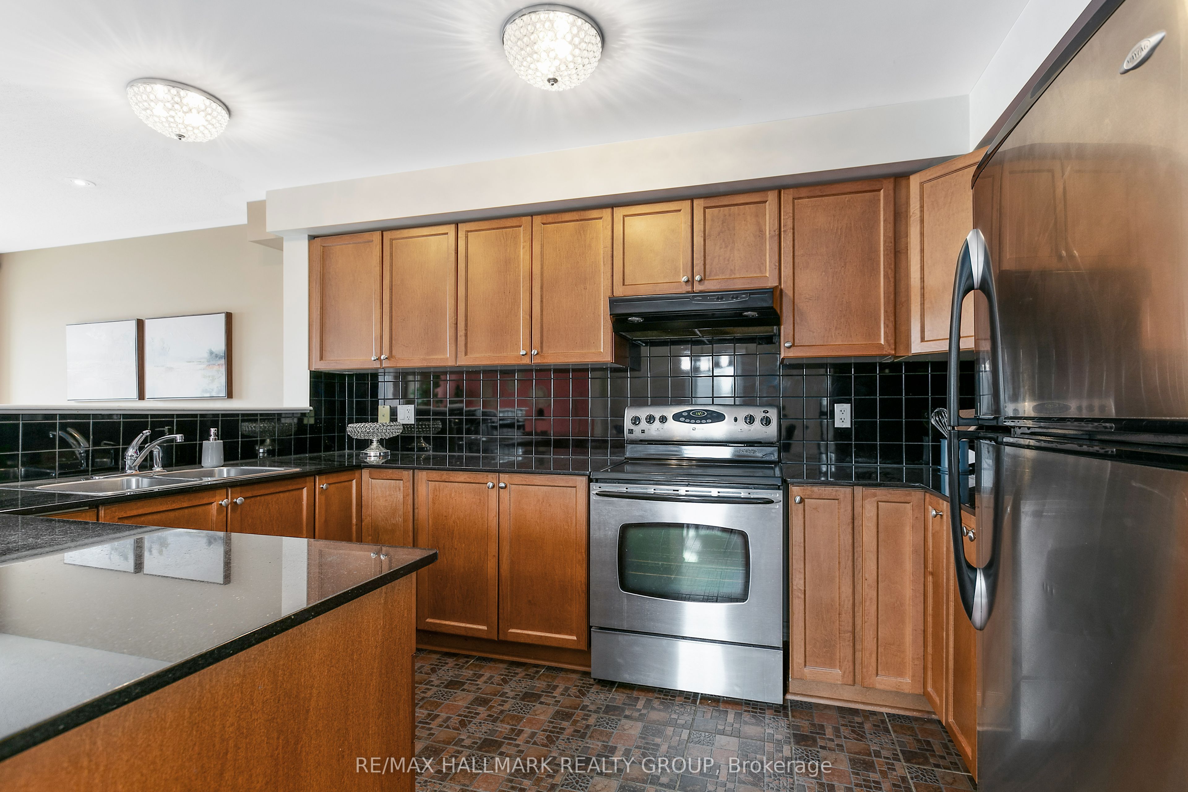 Additional image 6 of 4120 Kelly Farm Drive, Ottawa, ON, K1T 4J2