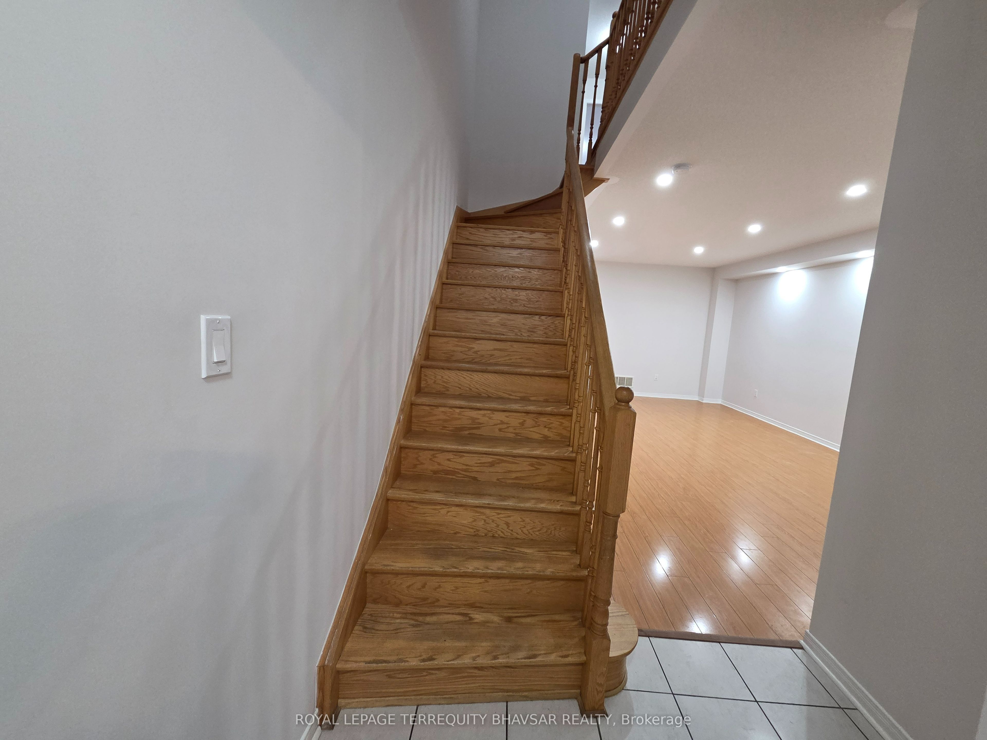 Additional image 6 of 902 Francine Crescent, Mississauga, ON, L5V 0E2