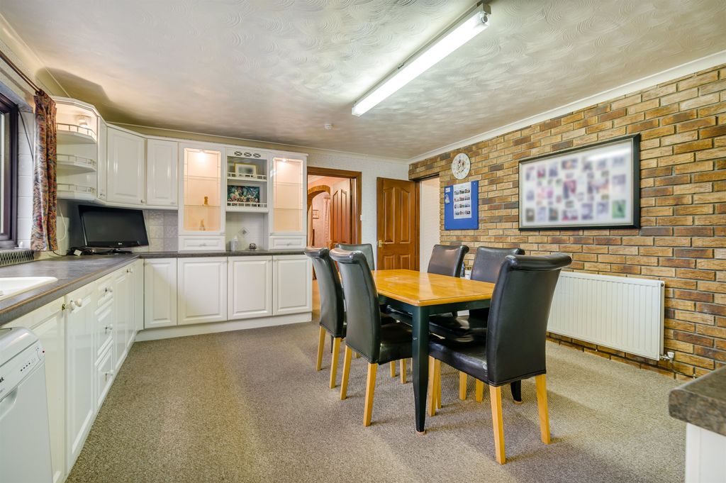 Additional image 7 of 4 bed detached house for salePwll-Pen Court, Hartridge Farm Road, Llanwern, Newport, Newport NP18