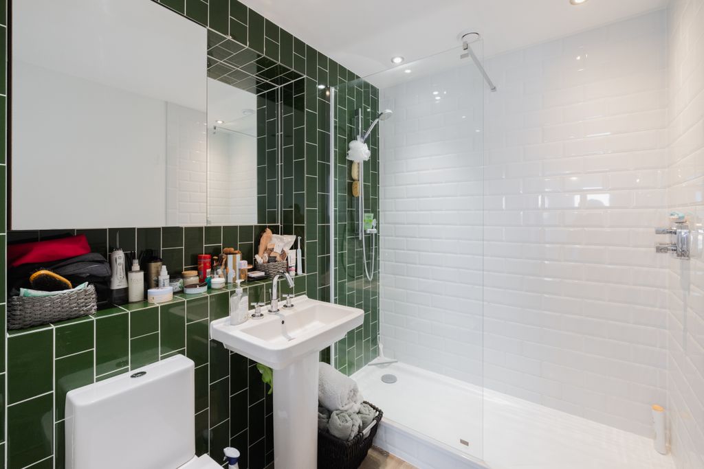 Additional image 9 of 2 bed flat for saleWestmount Road, St. Helier, Jersey JE2