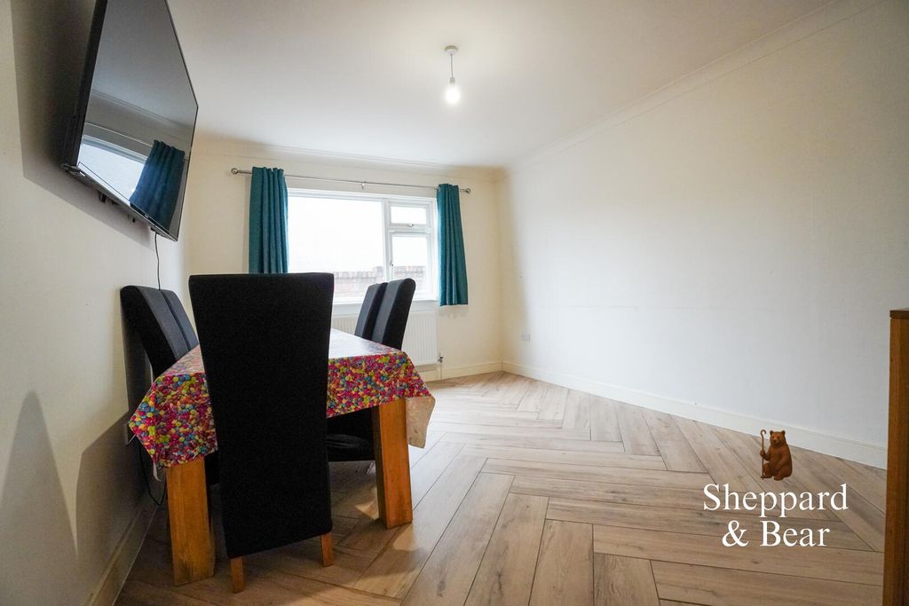 Additional image 9 of 2 bed maisonette for saleCyncoed Road, Cardiff CF23