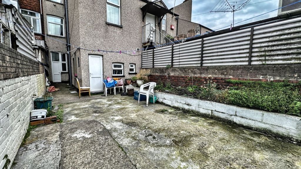 Additional image 22 of 5 bed property for saleCorporation Road, Newport NP19