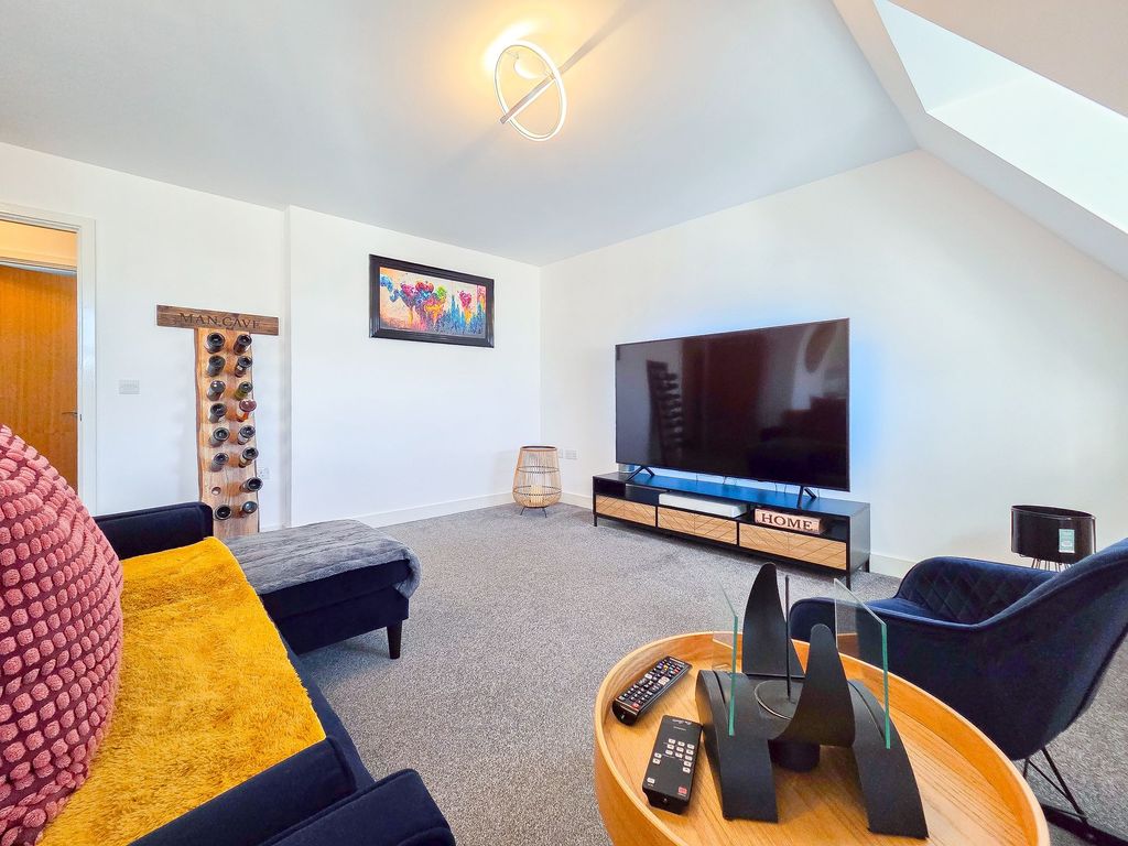 Additional image 3 of 2 bed flat for saleApt 5 St Saviour's Place, St Helier JE2