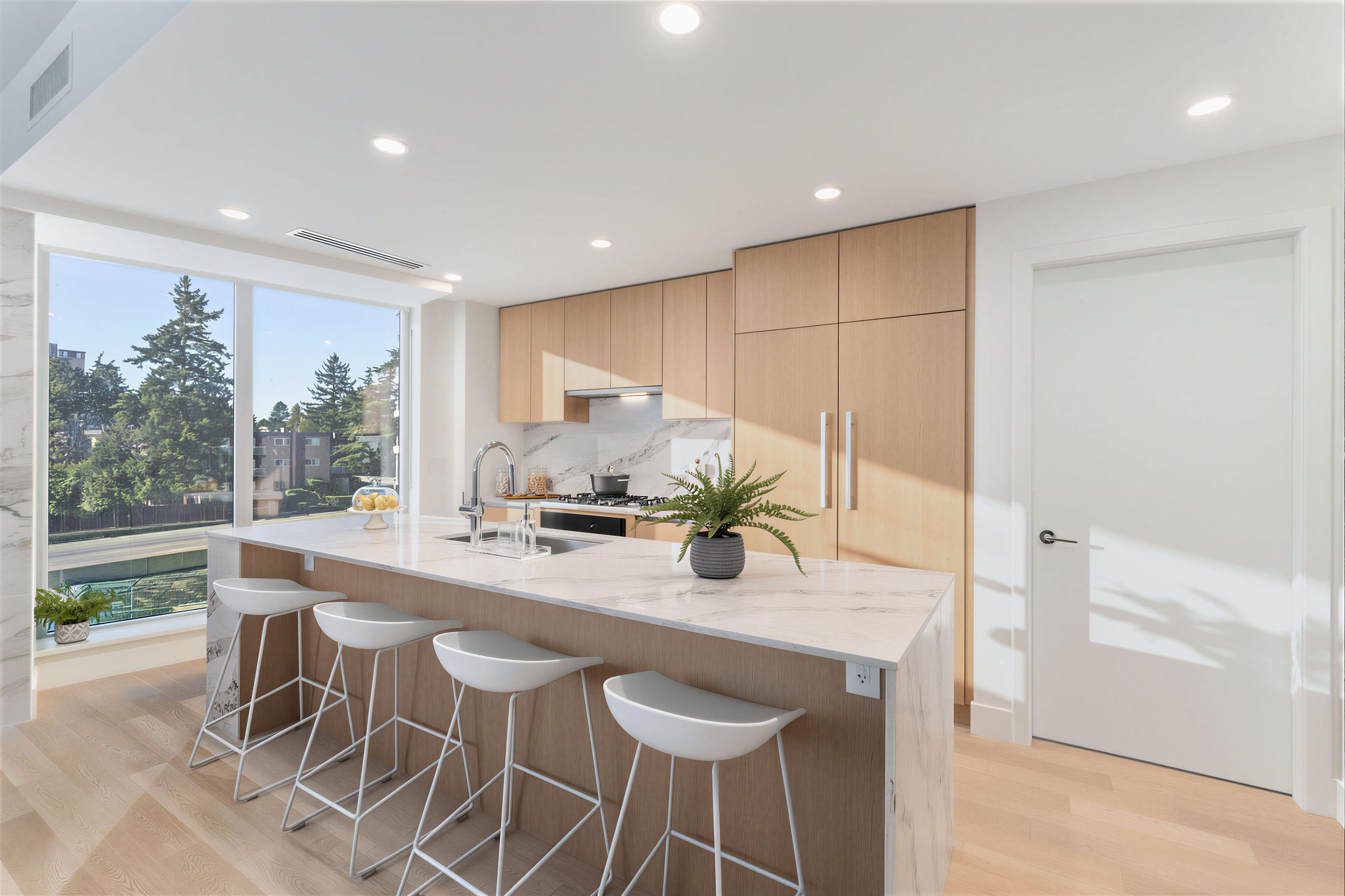 Additional image 2 of 201-1475 Foster Street, Surrey, BC, V4B 3W7