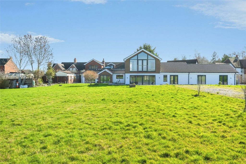 Additional image 39 of 8 bed detached house for saleGreen End Road, Bedford, Bedfordshire MK43