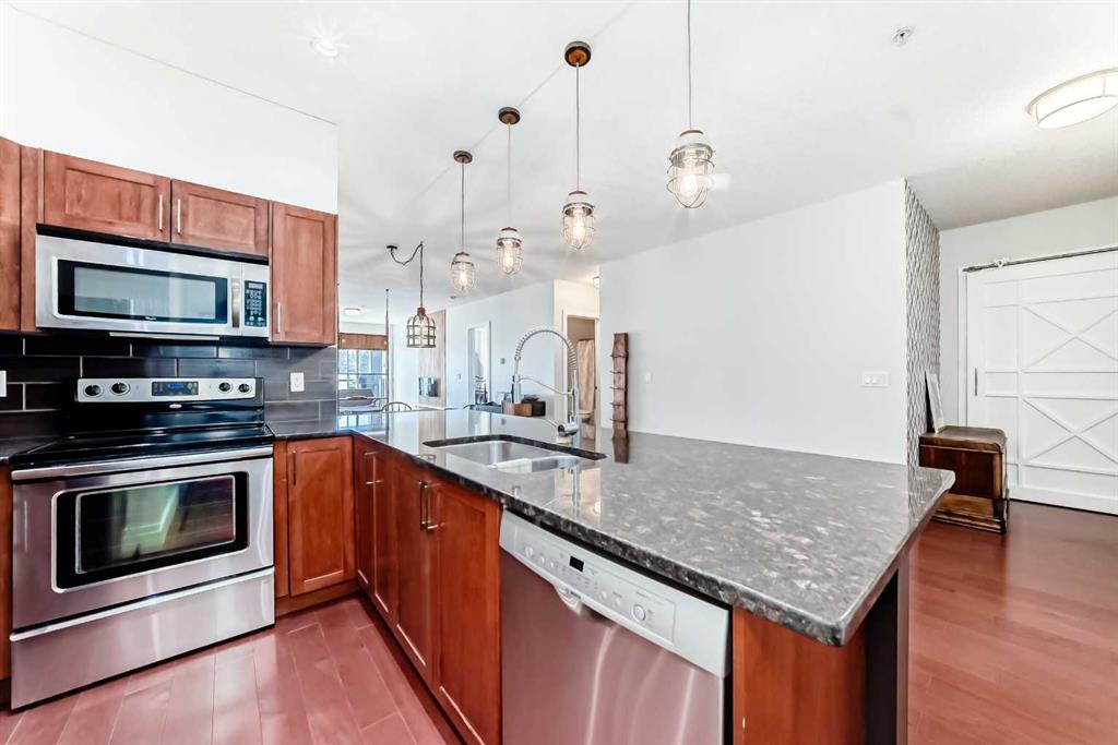 Additional image 6 of 304-1899 45 Street NW, Calgary, AB, T3B 4S3