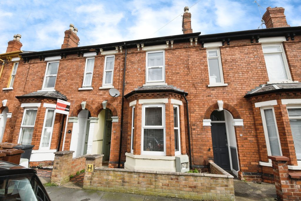 4 bed terraced house for saleSibthorp Street, Lincoln, Lincolnshire LN5