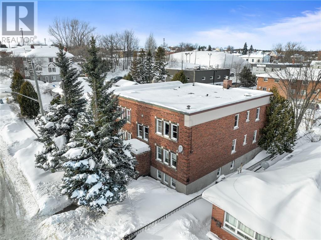 226 Oak Street, Sudbury, ON, P3C1M7