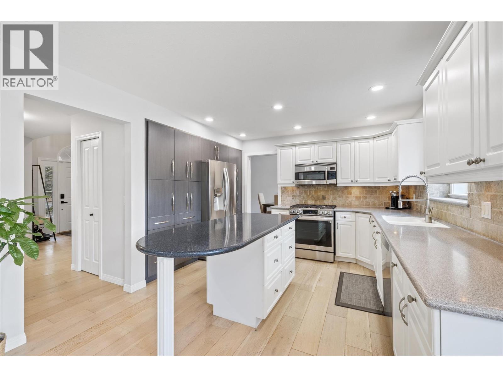 Additional image 3 of 3947 Lakevale Place, Kelowna, BC, V1W3Z5