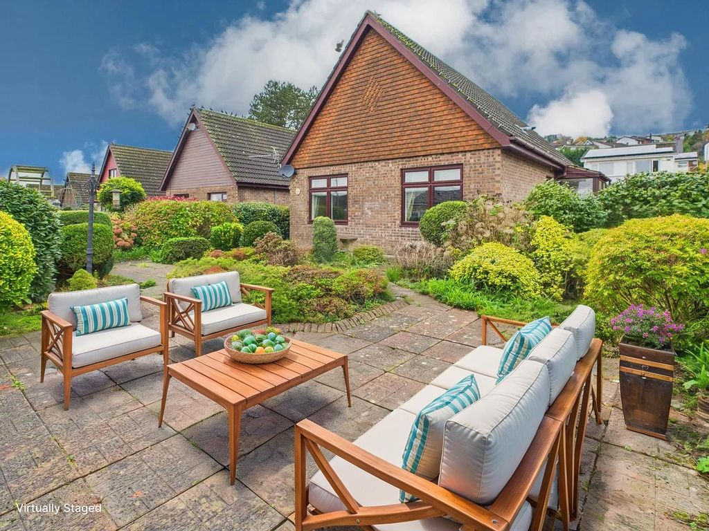 Additional image 2 of 3 bed detached house for saleHome Farm Green, Caerleon NP18