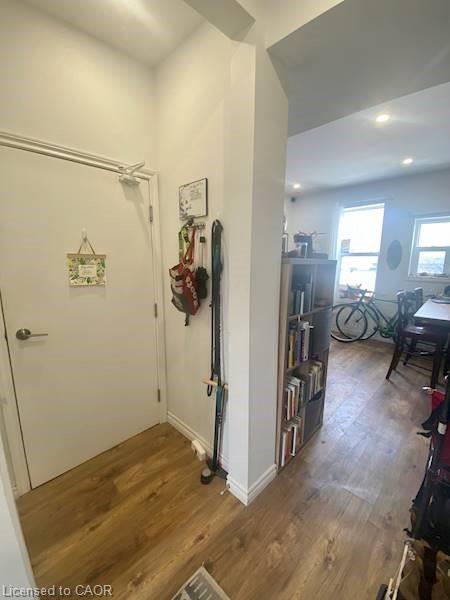 A-214 Duke Street E, Kitchener, ON, N2H 1B1 photo 5