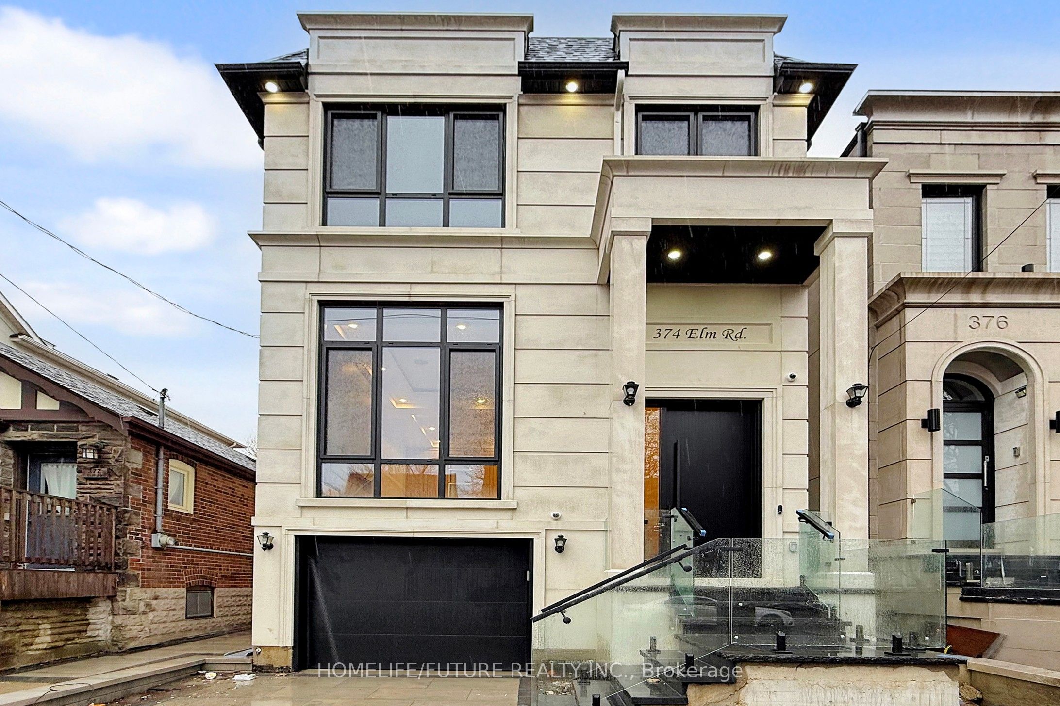 374 Elm Road, Toronto, ON, M5M 3V8