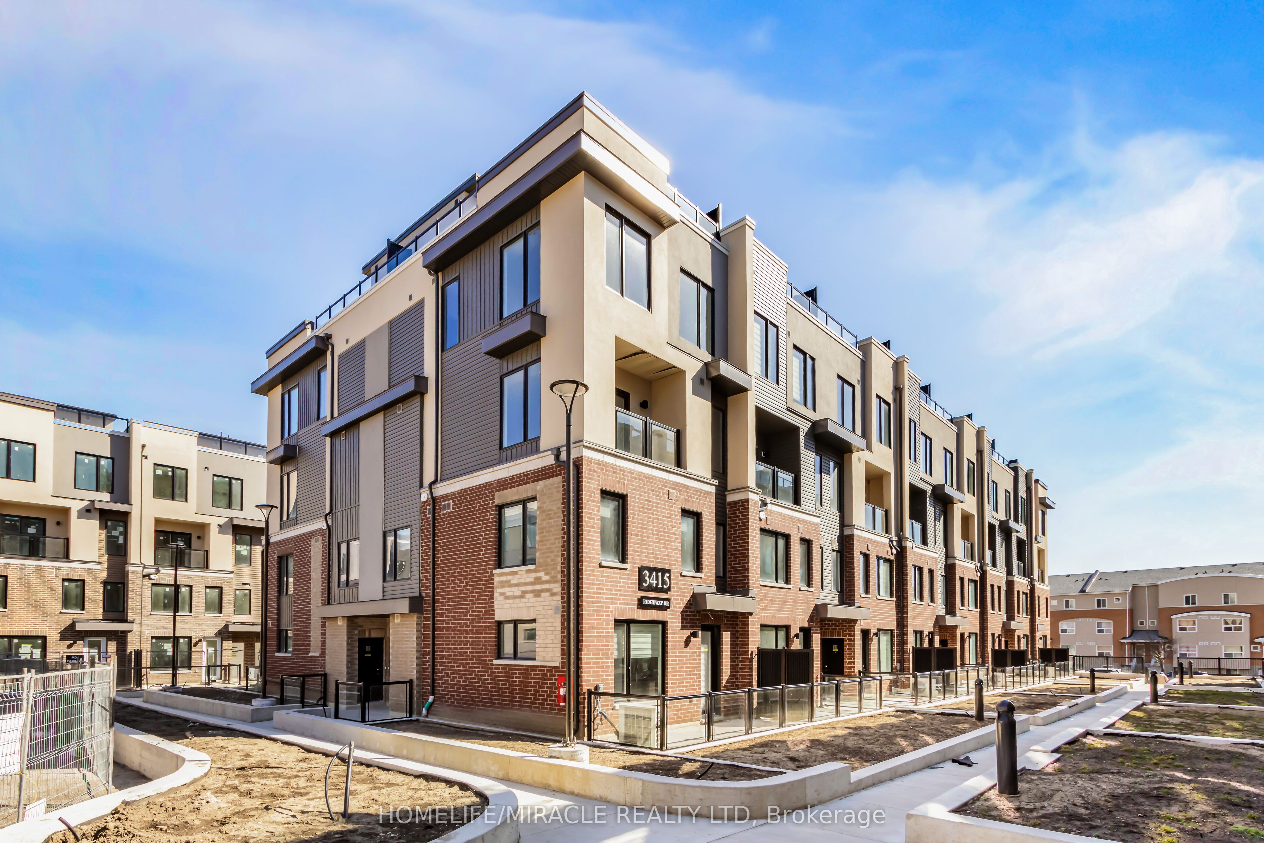 Additional image 3 of 16-3415 Ridgeway Drive, Mississauga, ON, L5L 0B9